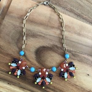 💜GORGEOUS😍LOFT statement necklace